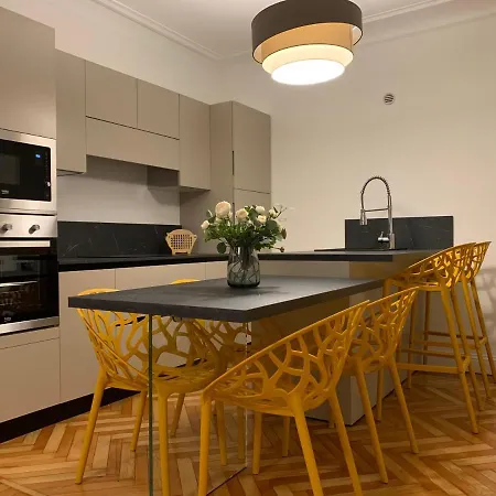 Turin Central Apartment * تورينو